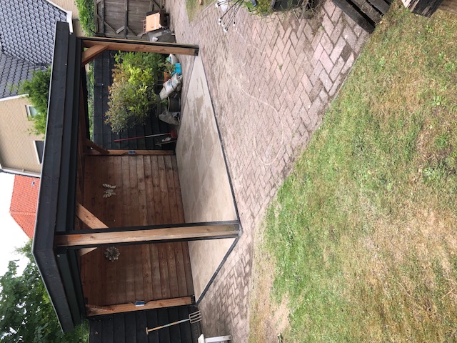 Terras met sierbestrating, close-up van de tegels