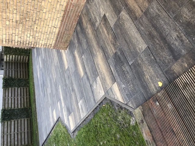 Tuinaanleg project met border en gazon